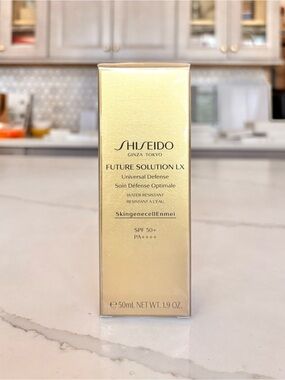 NIB Shiseido Future Solution LX Universal Defense SPF 50